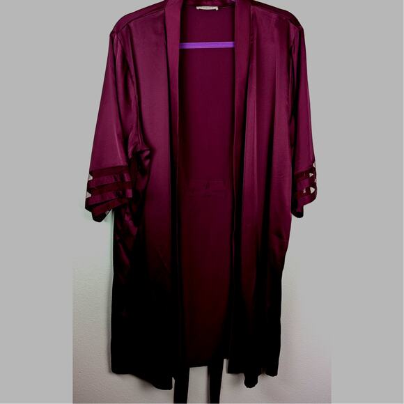 EkqouaerWmns robe poly charmeuse satin sz XL attached belt inside tie Bust to 46 - Picture 2 of 8